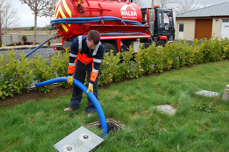 Caminhão Limpa Fossa na Zona Norte